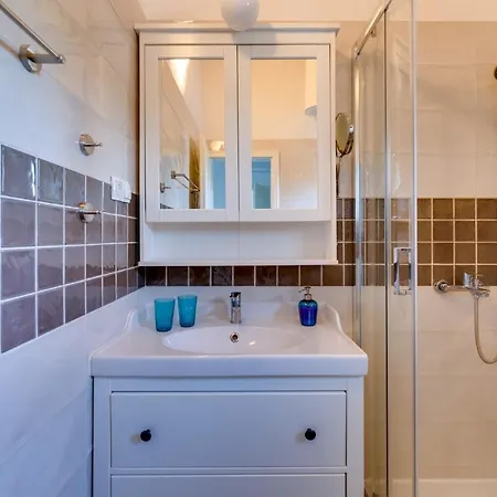 Romantic With A Large Pool Surrounded By Greenery - By Traveler Tourist Agency Krk Id 2150 Villa Garica