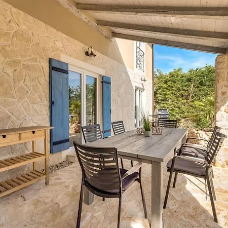 Romantic With A Large Pool Surrounded By Greenery - By Traveler Tourist Agency Krk Id 2150 Villa