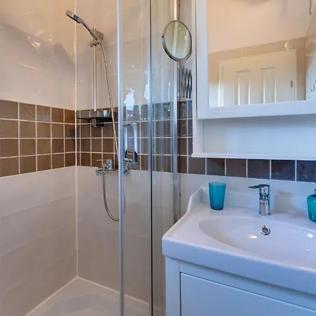 Romantic With A Large Pool Surrounded By Greenery - By Traveler Tourist Agency Krk Id 2150 Villa Garica