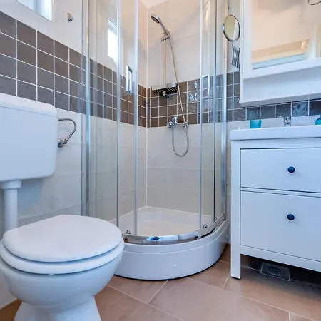 Romantic With A Large Pool Surrounded By Greenery - By Traveler Tourist Agency Krk Id 2150 Villa *